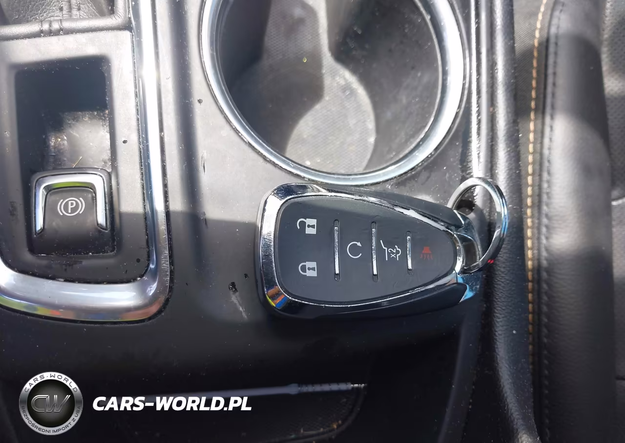 2018 Chevrolet Equinox Premier VIN:2GNAXMEV5J6263709 - 11