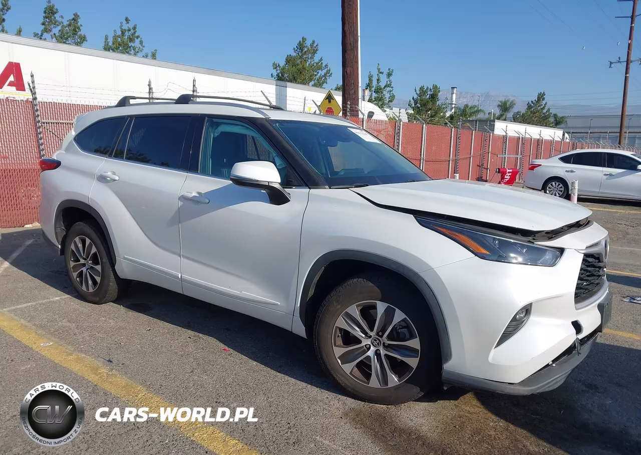 2022 Toyota Highlander Xle VIN:5TDHZRAH5NS548338 - 1