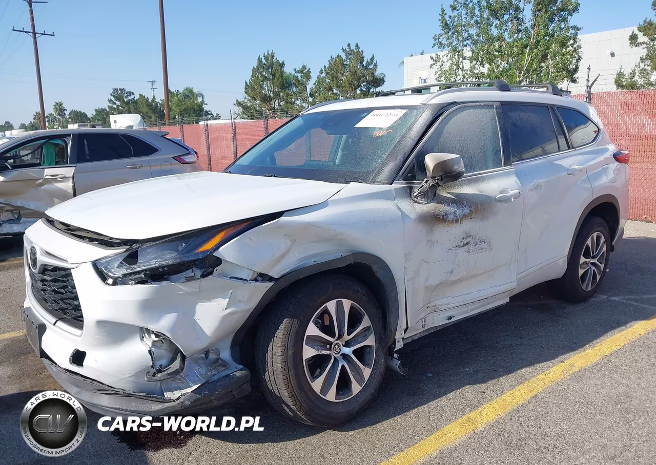 2022 Toyota Highlander Xle VIN:5TDHZRAH5NS548338 - 6