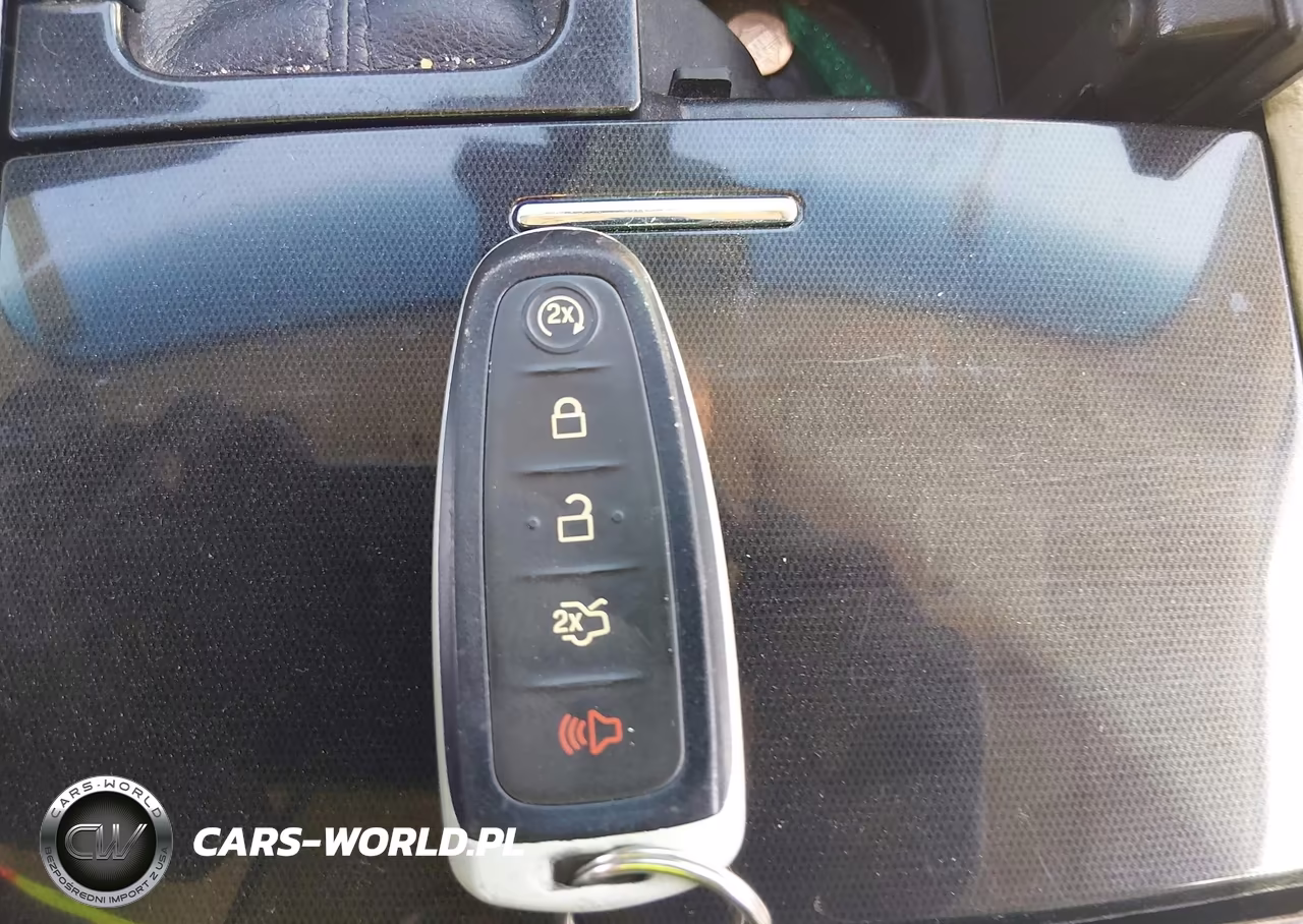 2018 Ford Taurus Limited VIN:1FAHP2F86JG110265 - 11