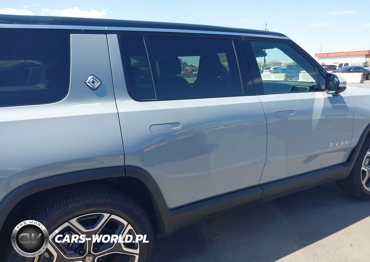 2024 Rivian R1S Adventure Dual Motor Large Pack-Adventure Dual Motor Perf Large Pack VIN:7PDSGBBAXRN040150 - 13