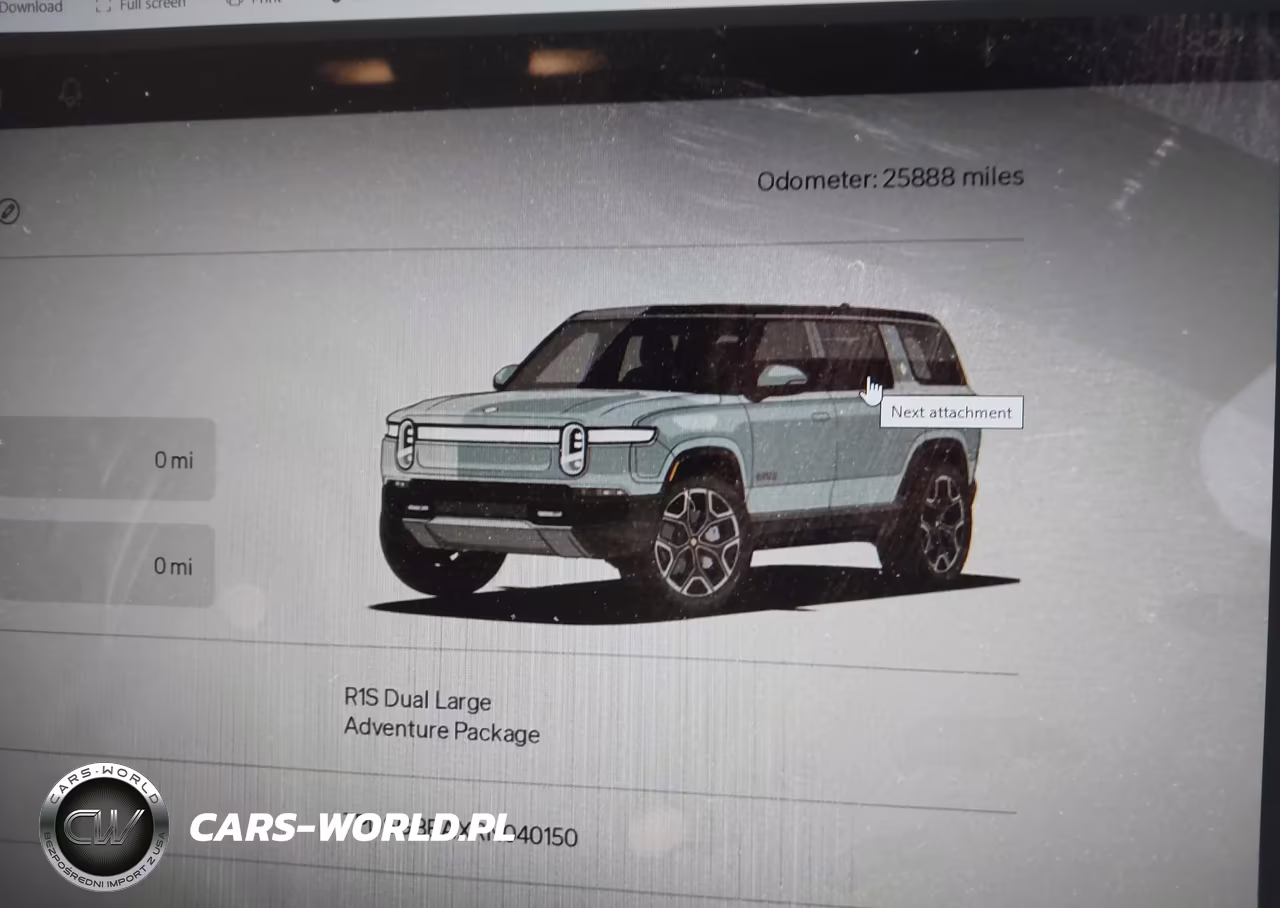 2024 Rivian R1S Adventure Dual Motor Large Pack-Adventure Dual Motor Perf Large Pack VIN:7PDSGBBAXRN040150 - 17