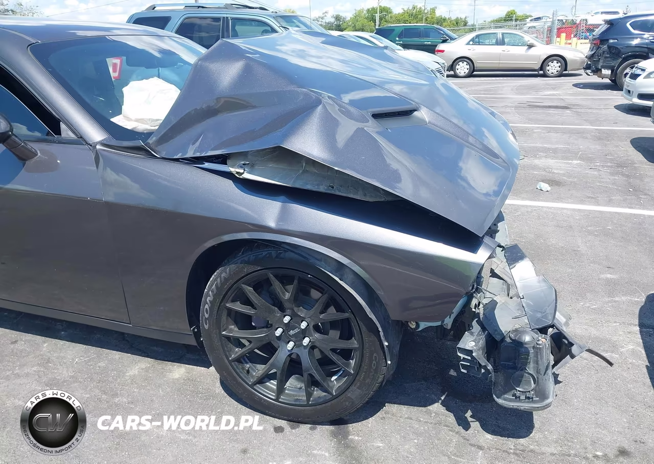 2019 Dodge Challenger Sxt VIN:2C3CDZAG8KH751366 - 6