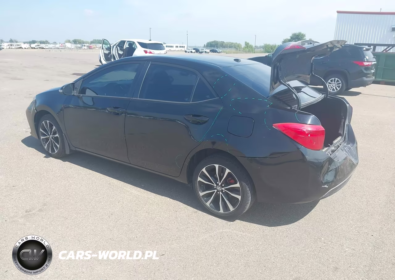 2019 Toyota Corolla Xse VIN:5YFBURHE1KP885013 - 3