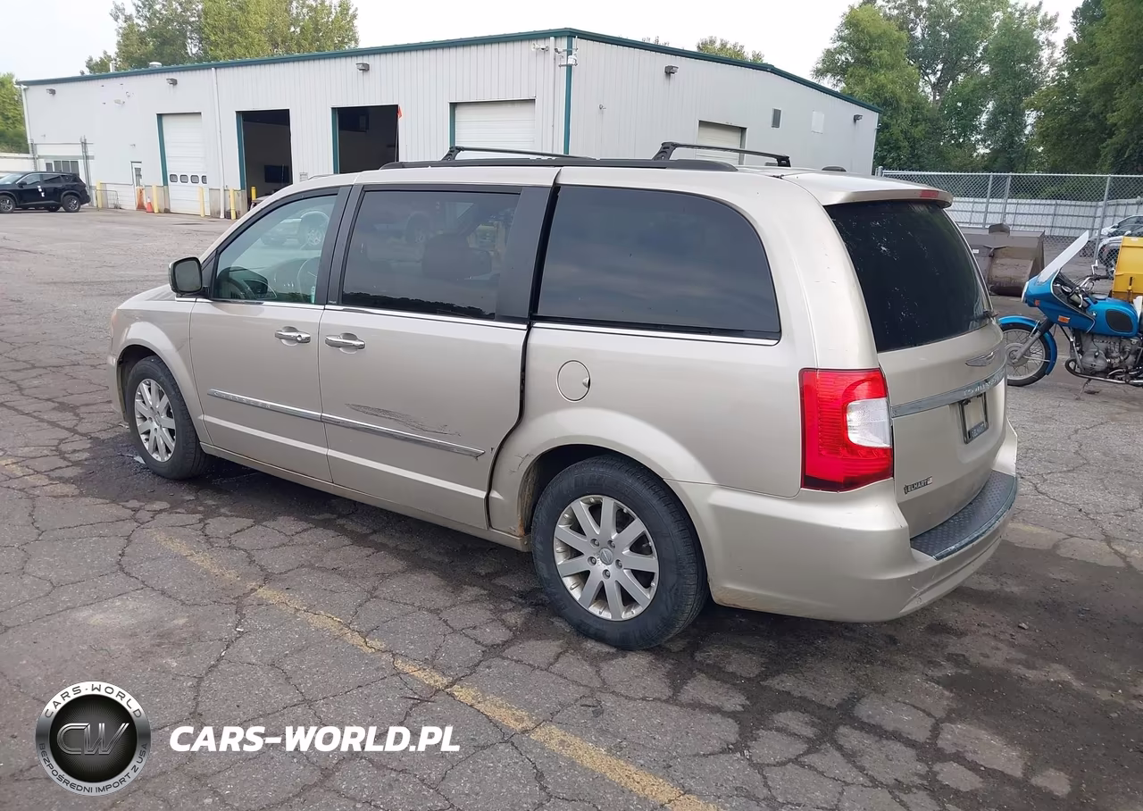 2012 Chrysler Town & Country Touring-L VIN:2C4RC1CG7CR267028 - 3