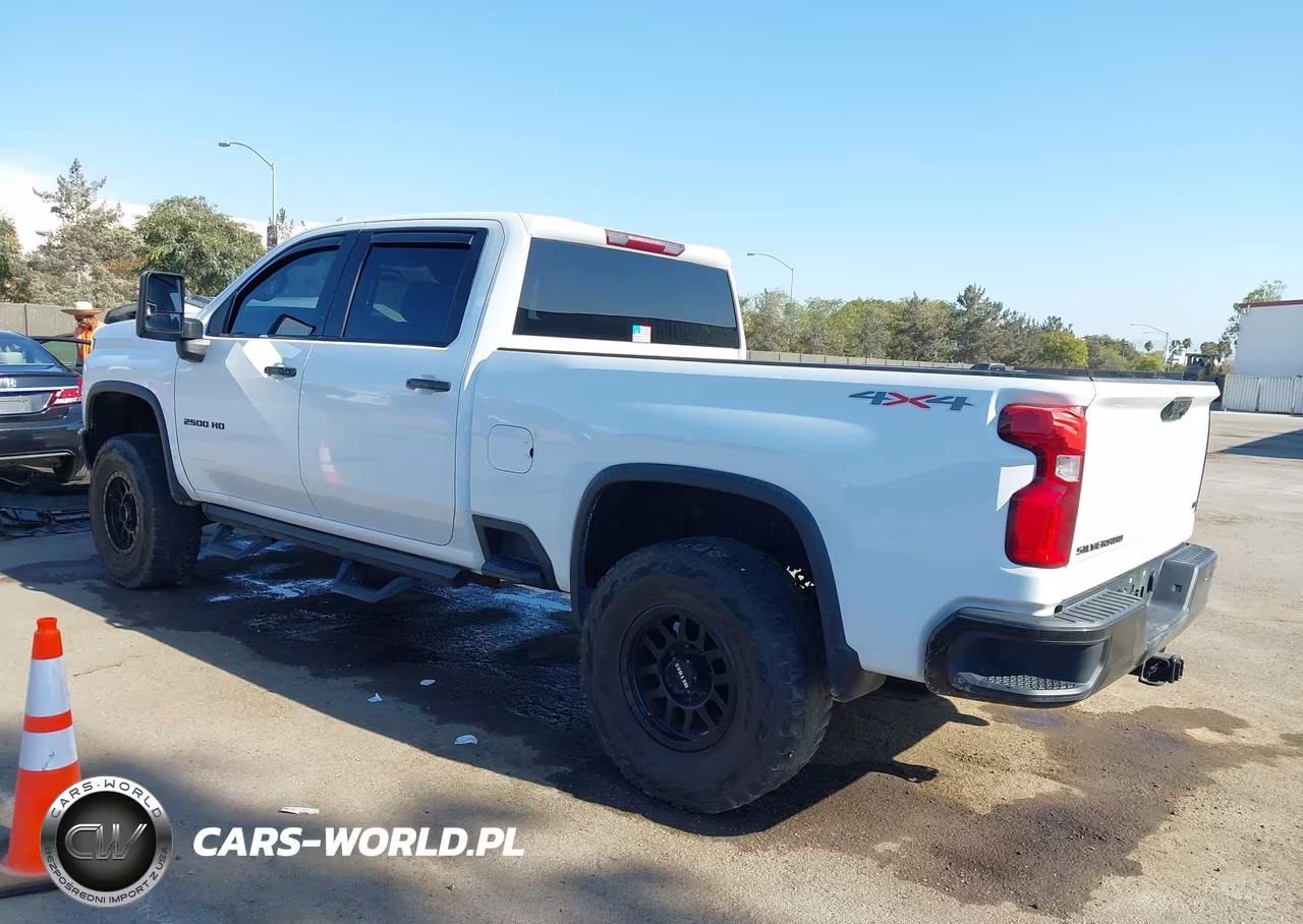 2023 Chevrolet Silverado 2500Hd 4Wd Standard Bed Ltz VIN:1GC1YPEY2PF130986 - 3
