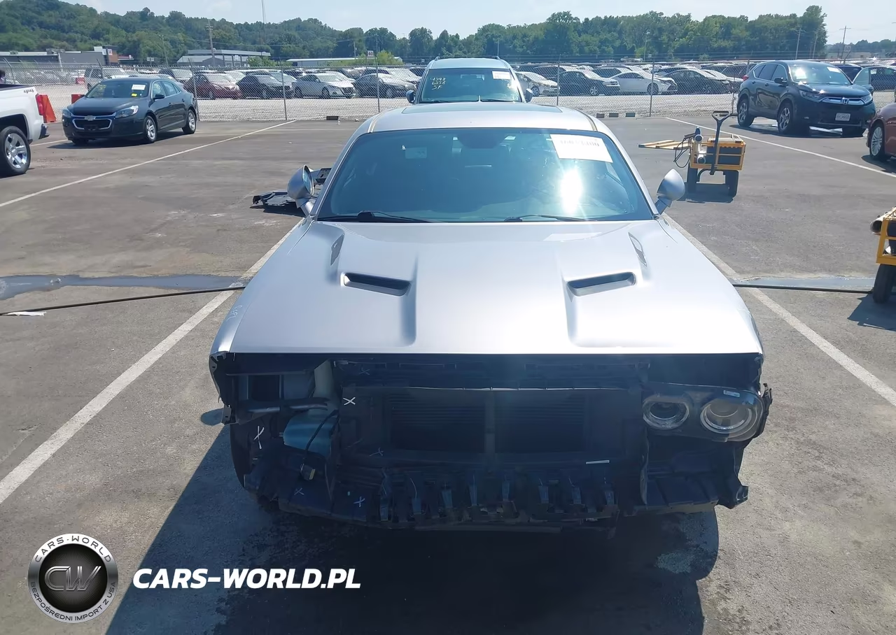 2018 Dodge Challenger Sxt Plus VIN:2C3CDZAG9JH252669 - 11