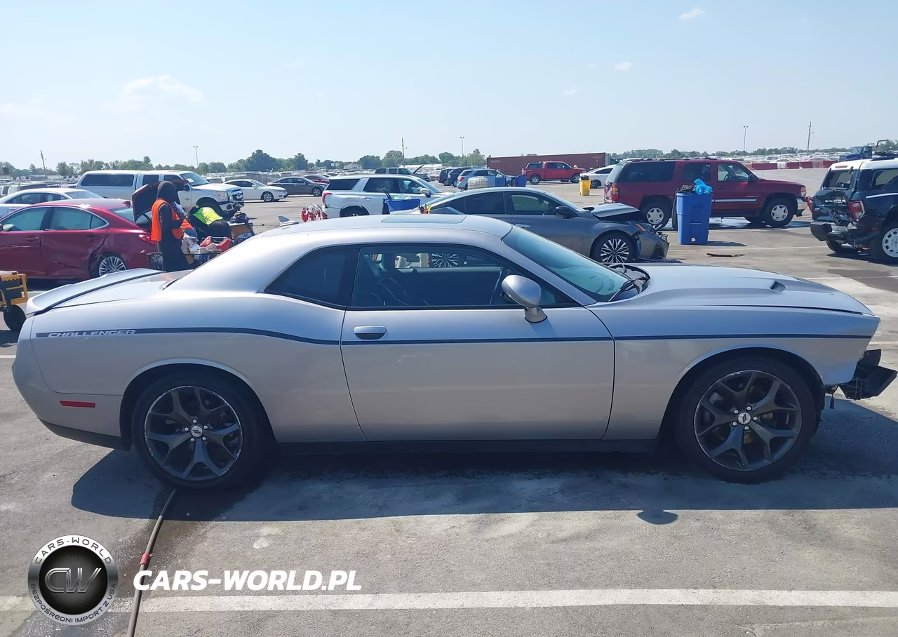 2018 Dodge Challenger Sxt Plus VIN:2C3CDZAG9JH252669 - 12