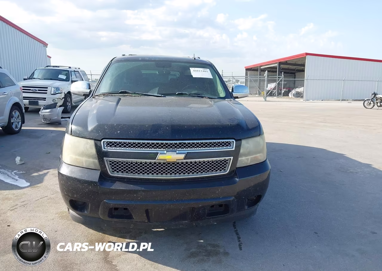 2010 Chevrolet Suburban 1500 Ls VIN:1GNUCHE0XAR240211 - 12
