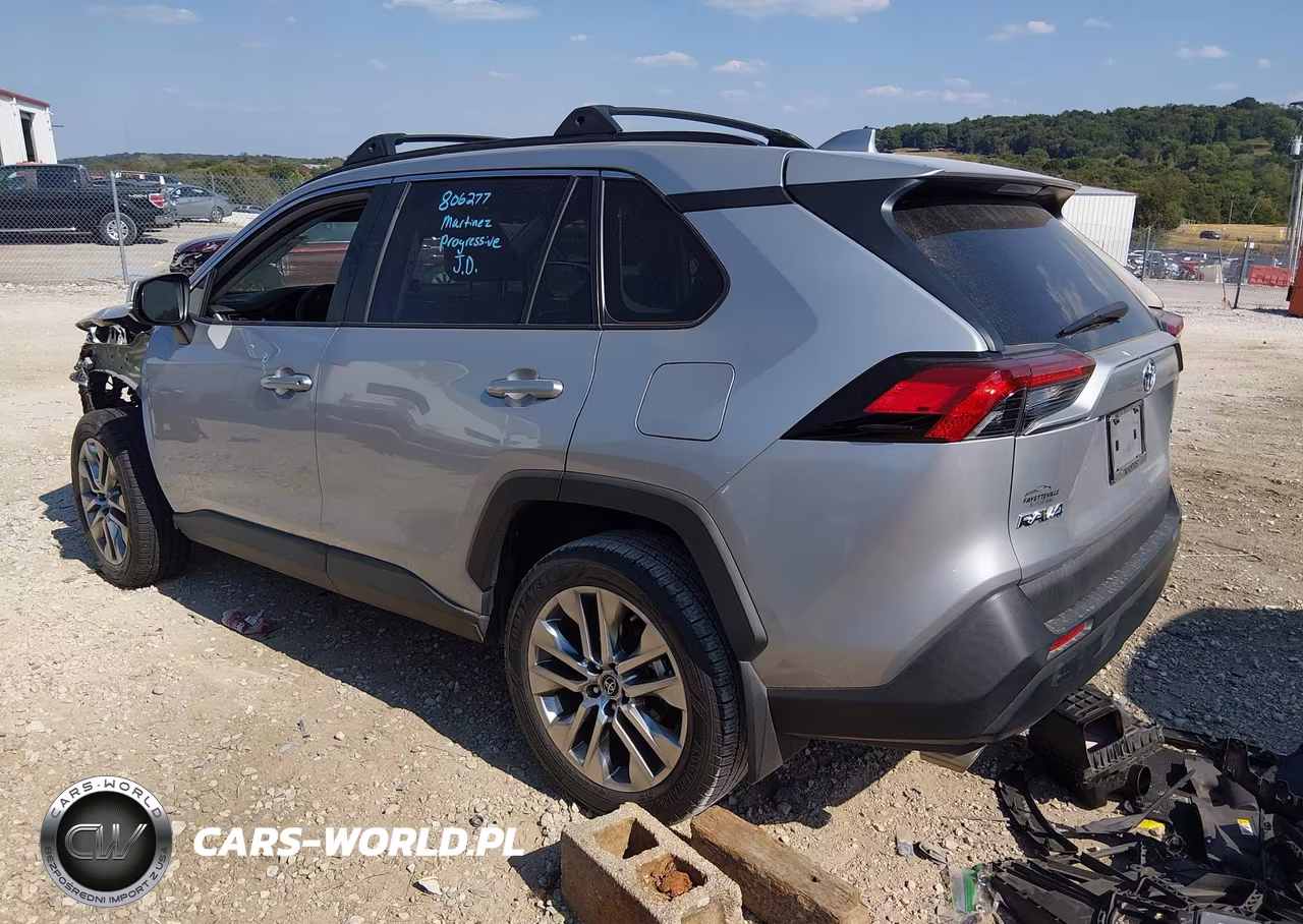 2019 Toyota Rav4 Xle Premium VIN:2T3C1RFV4KW038105 - 3
