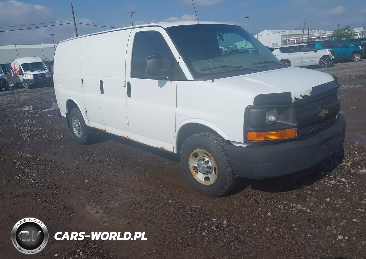 2014 Chevrolet Express G3500 Work Van – zdjęcie 1 z 16