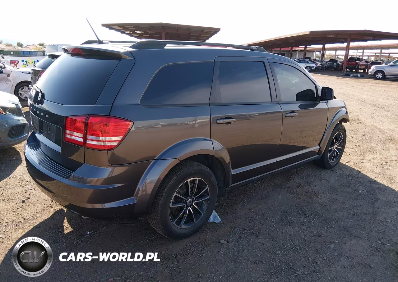 2018 Dodge Journey Se VIN:3C4PDCAB8JT347651 - 4