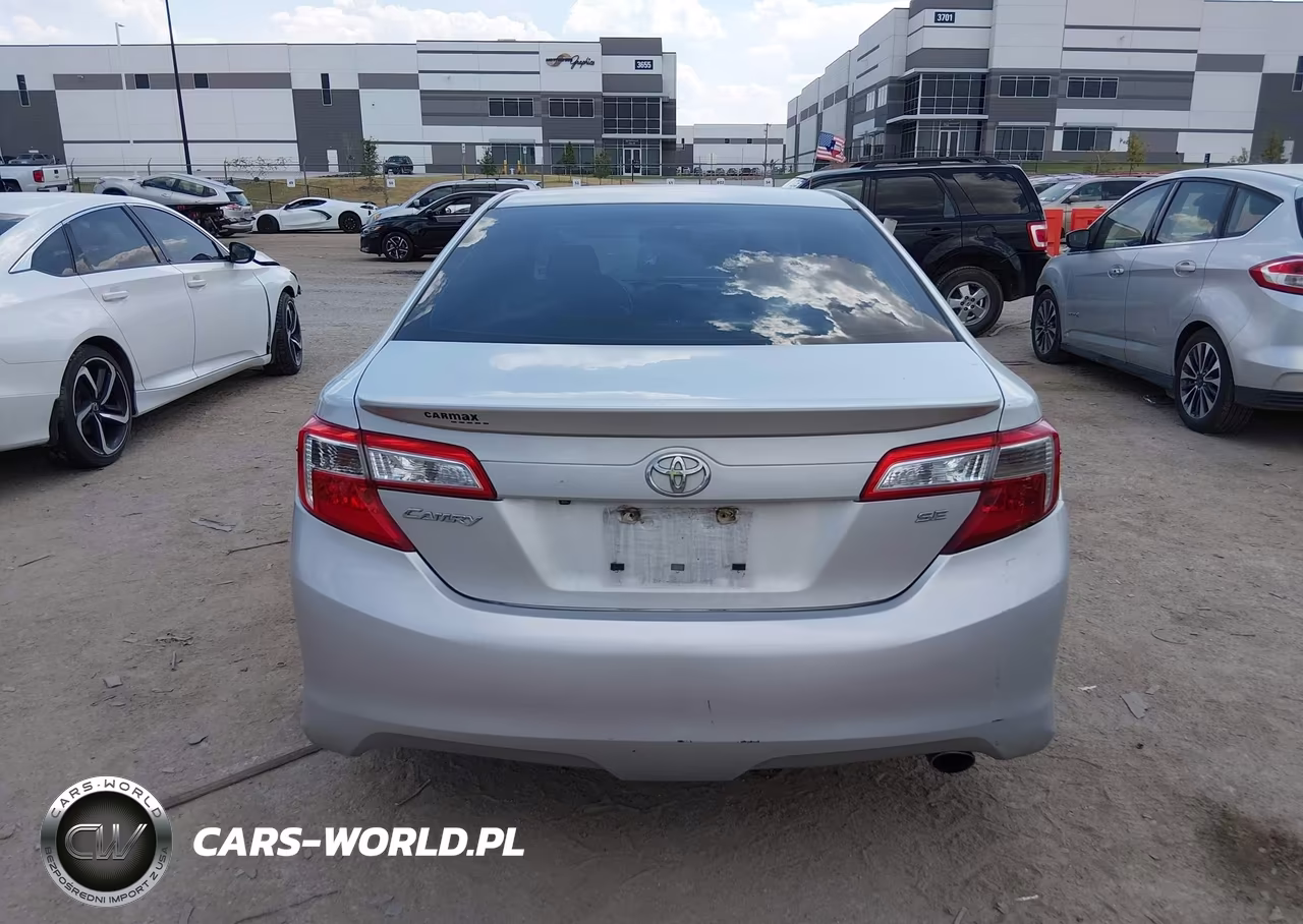 2014 Toyota Camry Se Sport VIN:4T1BF1FKXEU386783 - 16