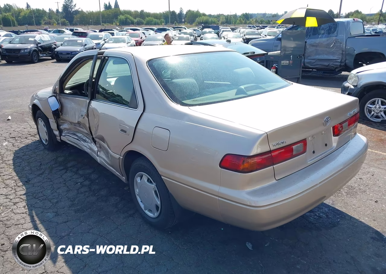 1998 Toyota Camry Ce VIN:4T1BG22K5WU857703 - 3