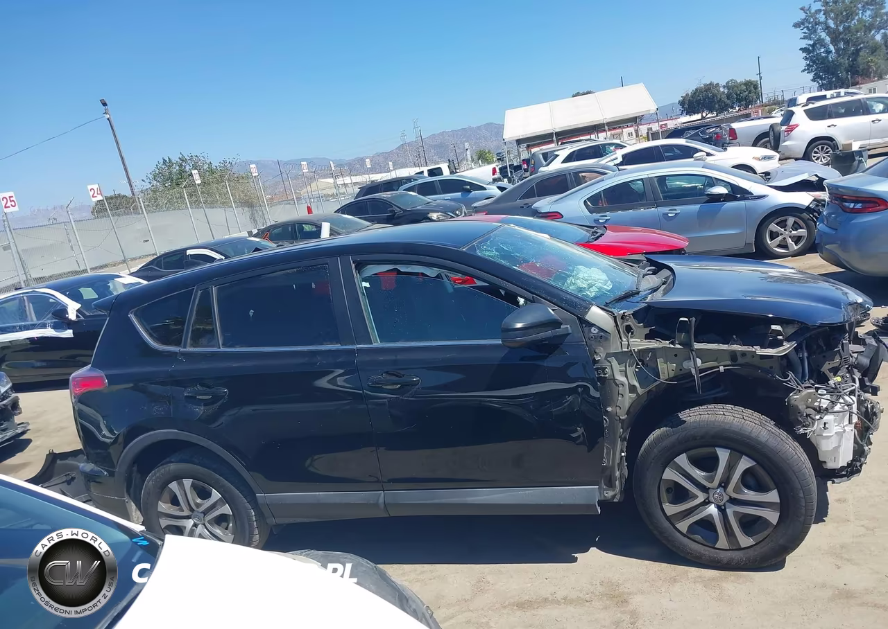 2018 Toyota Rav4 Le VIN:2T3ZFREV8JW435067 - 13
