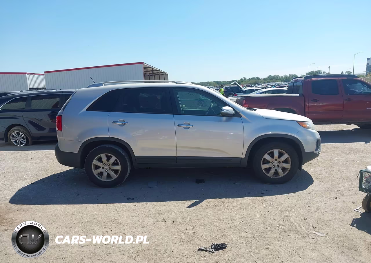 2013 Kia Sorento Lx V6 VIN:5XYKT4A27DG404453 - 13