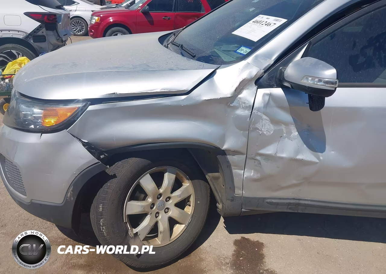 2013 Kia Sorento Lx V6 VIN:5XYKT4A27DG404453 - 6