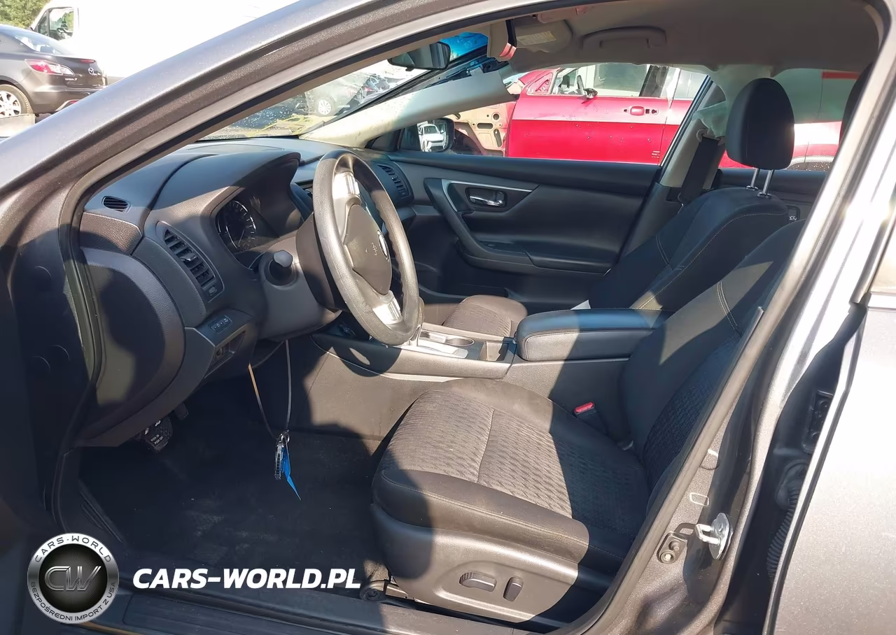 2017 Nissan Altima 2.5 S VIN:1N4AL3APXHN330287 - 5