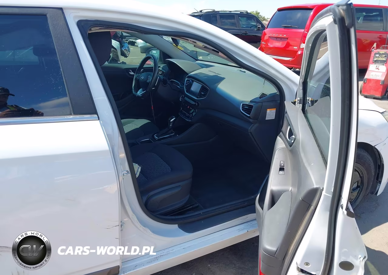 2019 Hyundai Ioniq Hybrid Sel VIN:KMHC75LC6KU113423 - 5