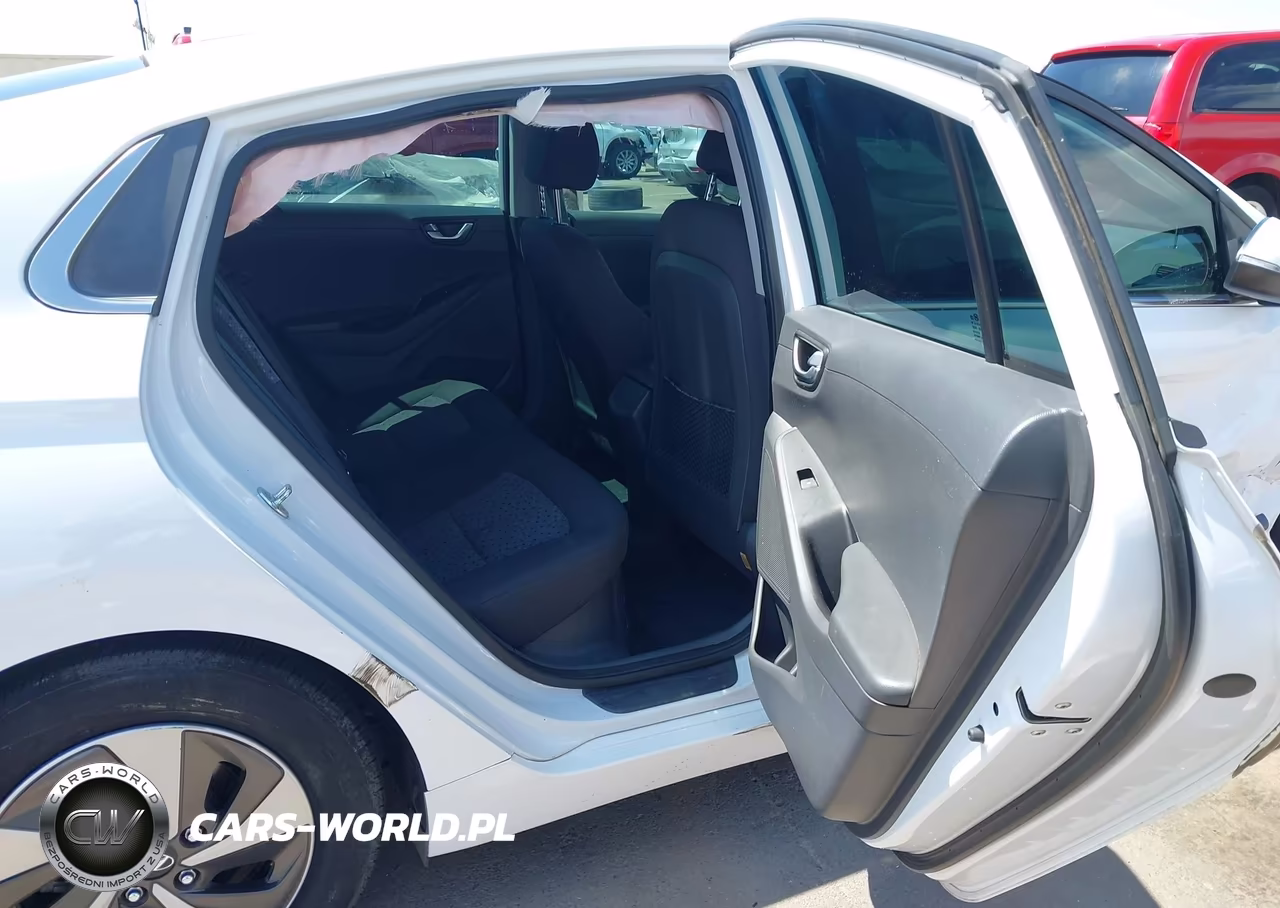 2019 Hyundai Ioniq Hybrid Sel VIN:KMHC75LC6KU113423 - 8