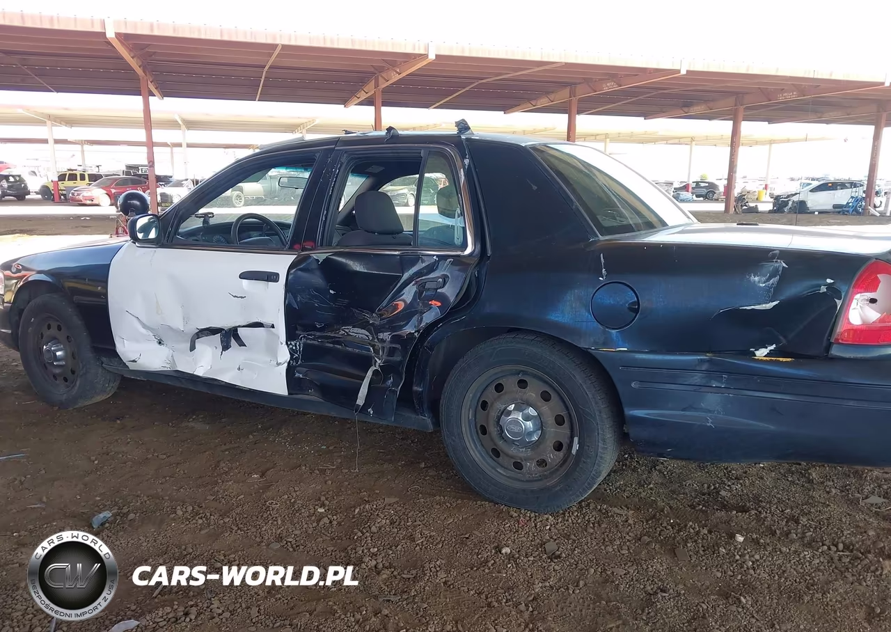 2005 Ford Crown Victoria Police VIN:2FAHP71W05X140199 - 6