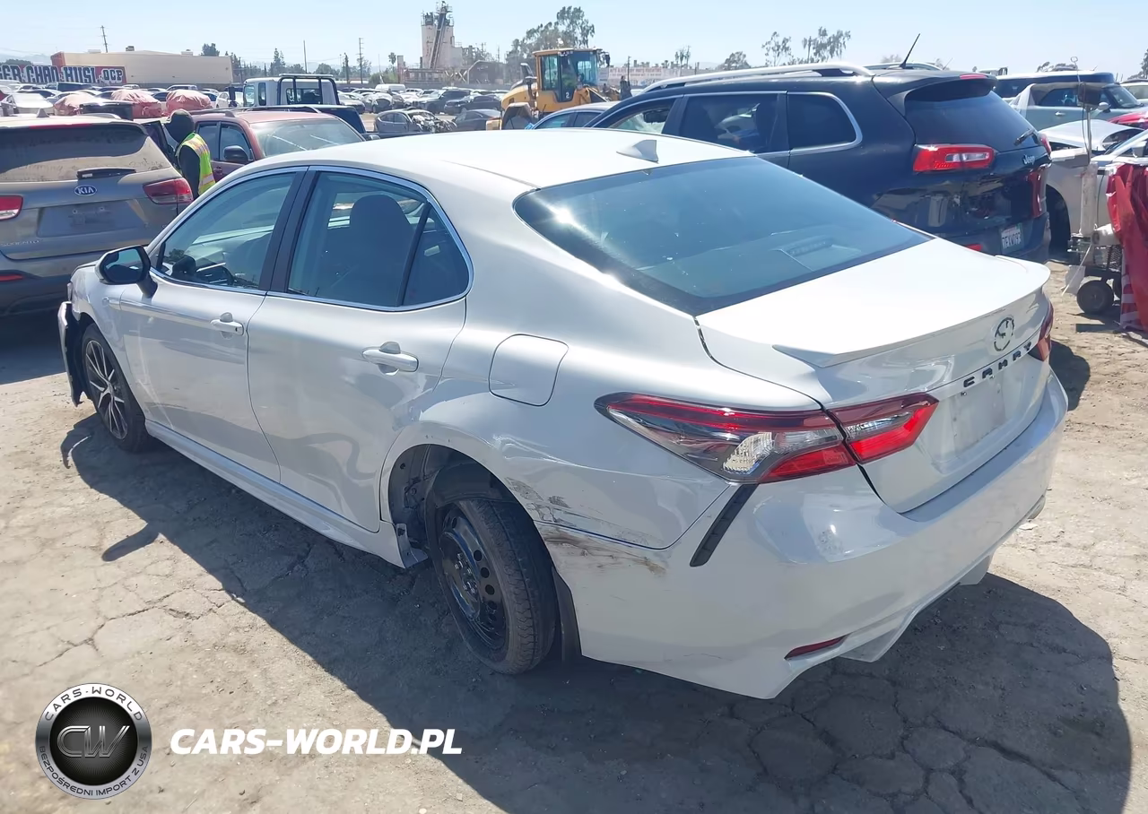 2024 Toyota Camry Se VIN:4T1G11AK5RU257299 - 3