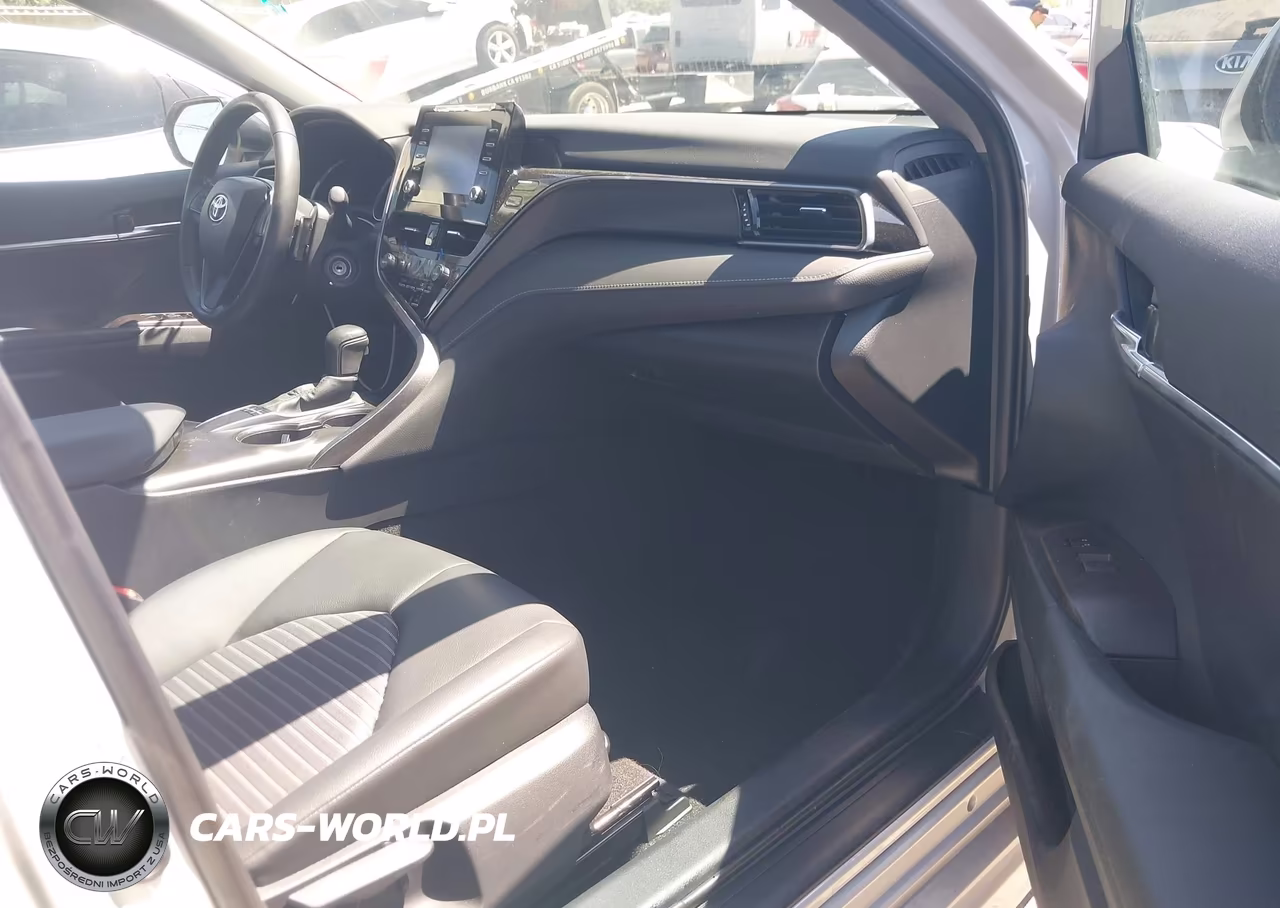 2024 Toyota Camry Se VIN:4T1G11AK5RU257299 - 5