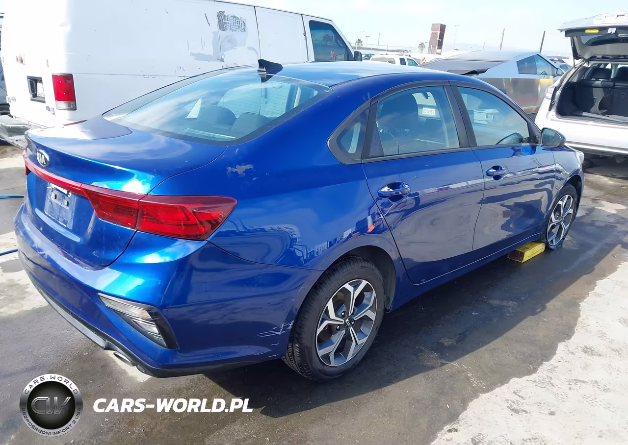 2019 Kia Forte Lxs VIN:3KPF24AD6KE043507 - 4