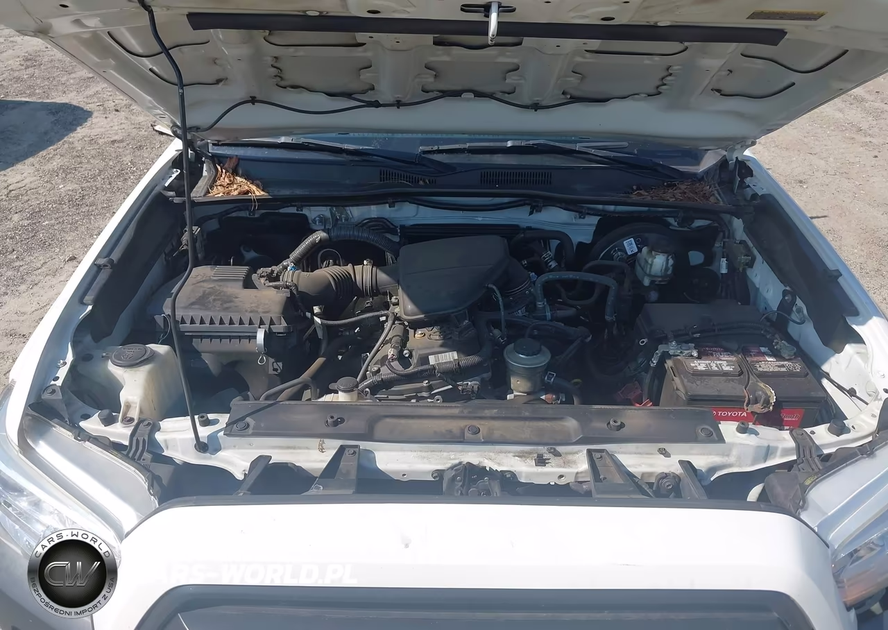 2020 Toyota Tacoma Sr VIN:5TFRX5GN0LX177984 - 10