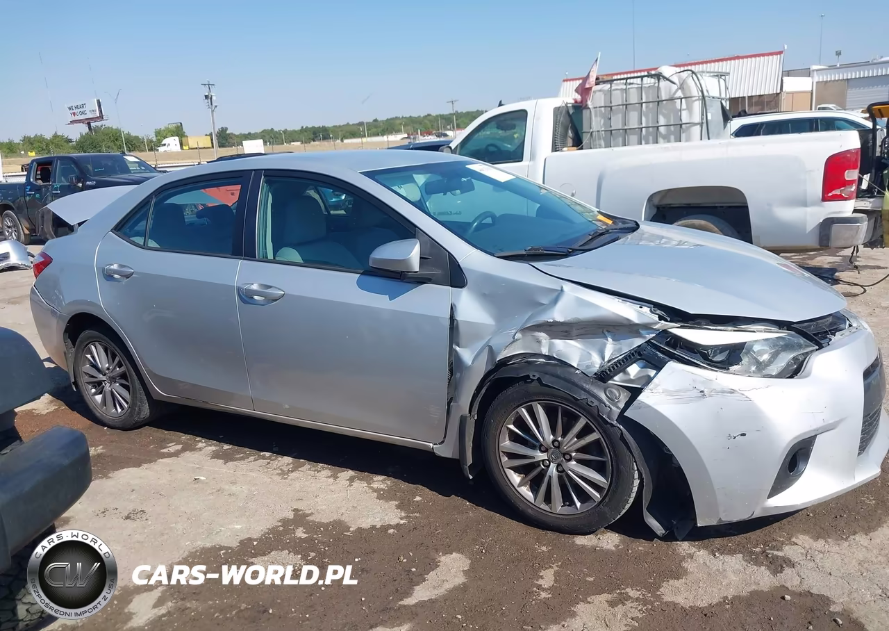 2015 Toyota Corolla Le Plus VIN:5YFBURHE4FP211735 - 13
