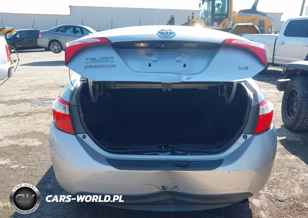 2015 Toyota Corolla Le Plus VIN:5YFBURHE4FP211735 - 16