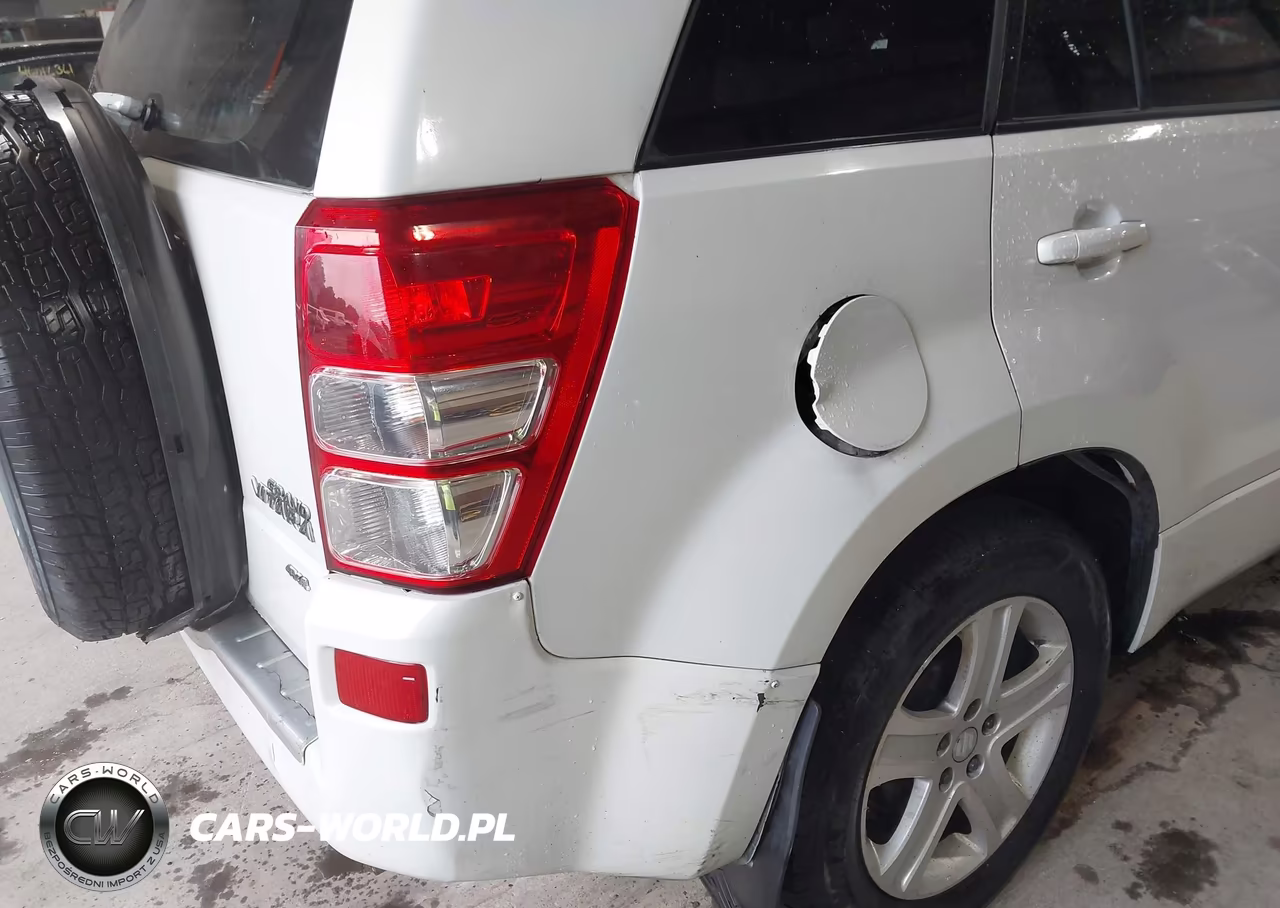 2006 Suzuki Grand Vitara Luxury VIN:JS3TD947564100725 - 6