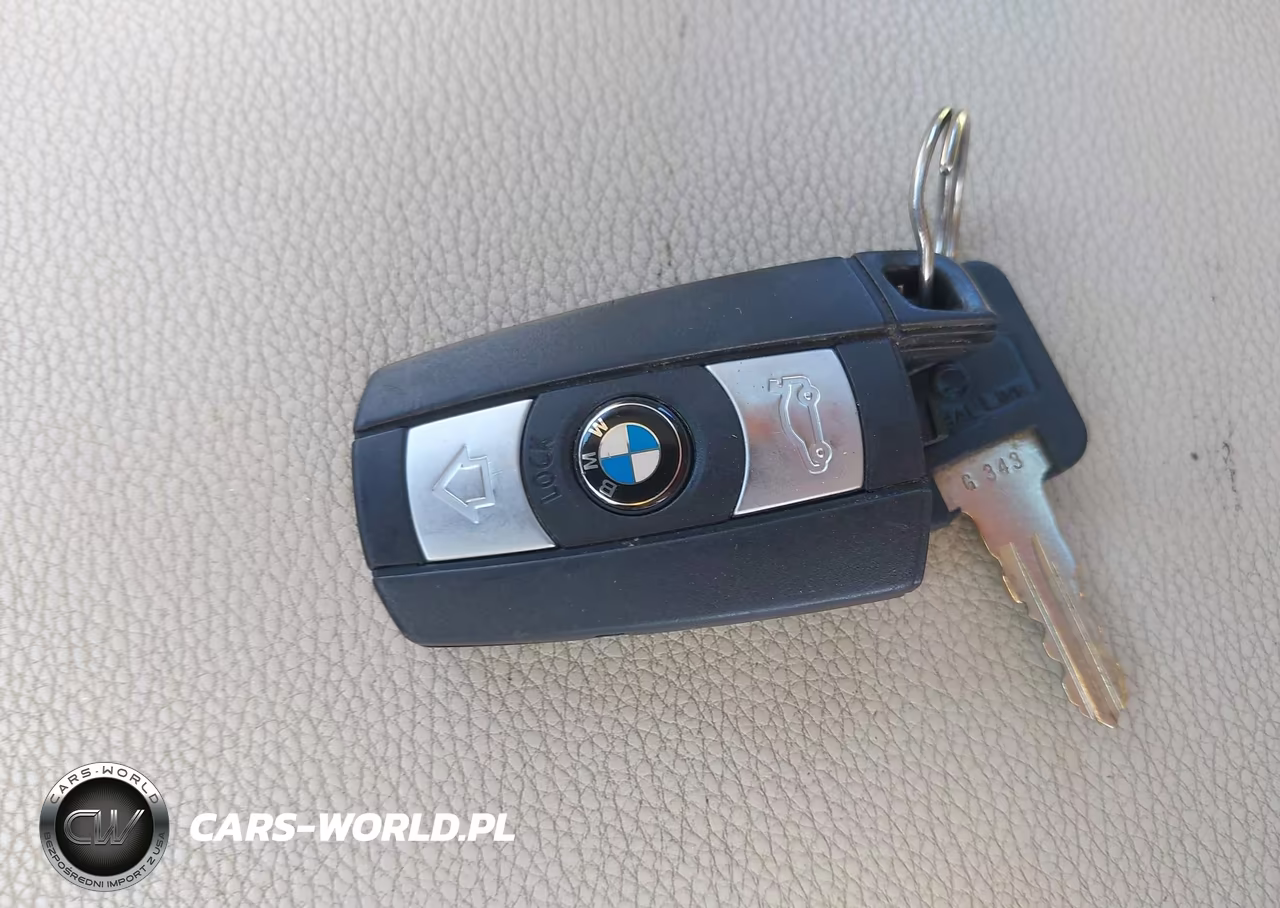 2007 BMW 328Xi VIN:WBAWV53557PW24097 - 11