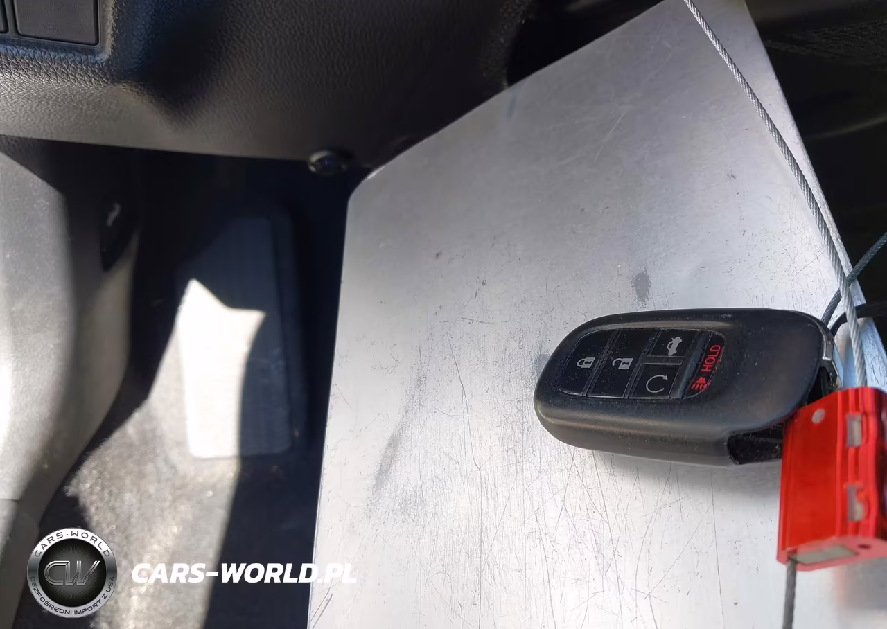 2023 Honda Civic Touring VIN:2HGFE1F91PH310303 - 11