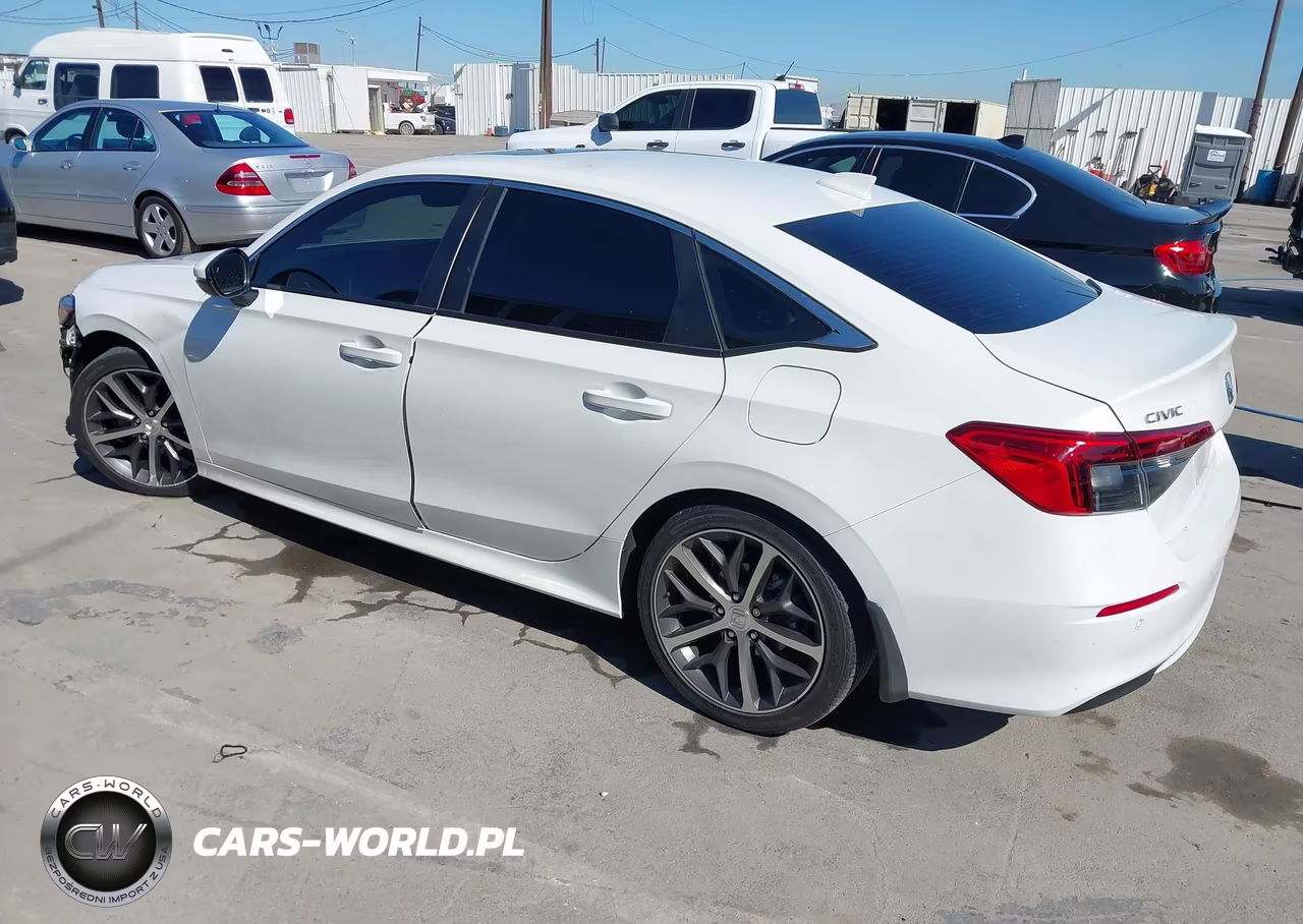 2023 Honda Civic Touring VIN:2HGFE1F91PH310303 - 3