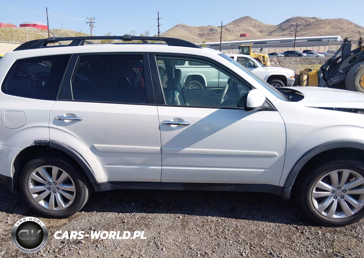 2011 Subaru Forester 2.5X Limited VIN:JF2SHBEC6BH779698 - 13