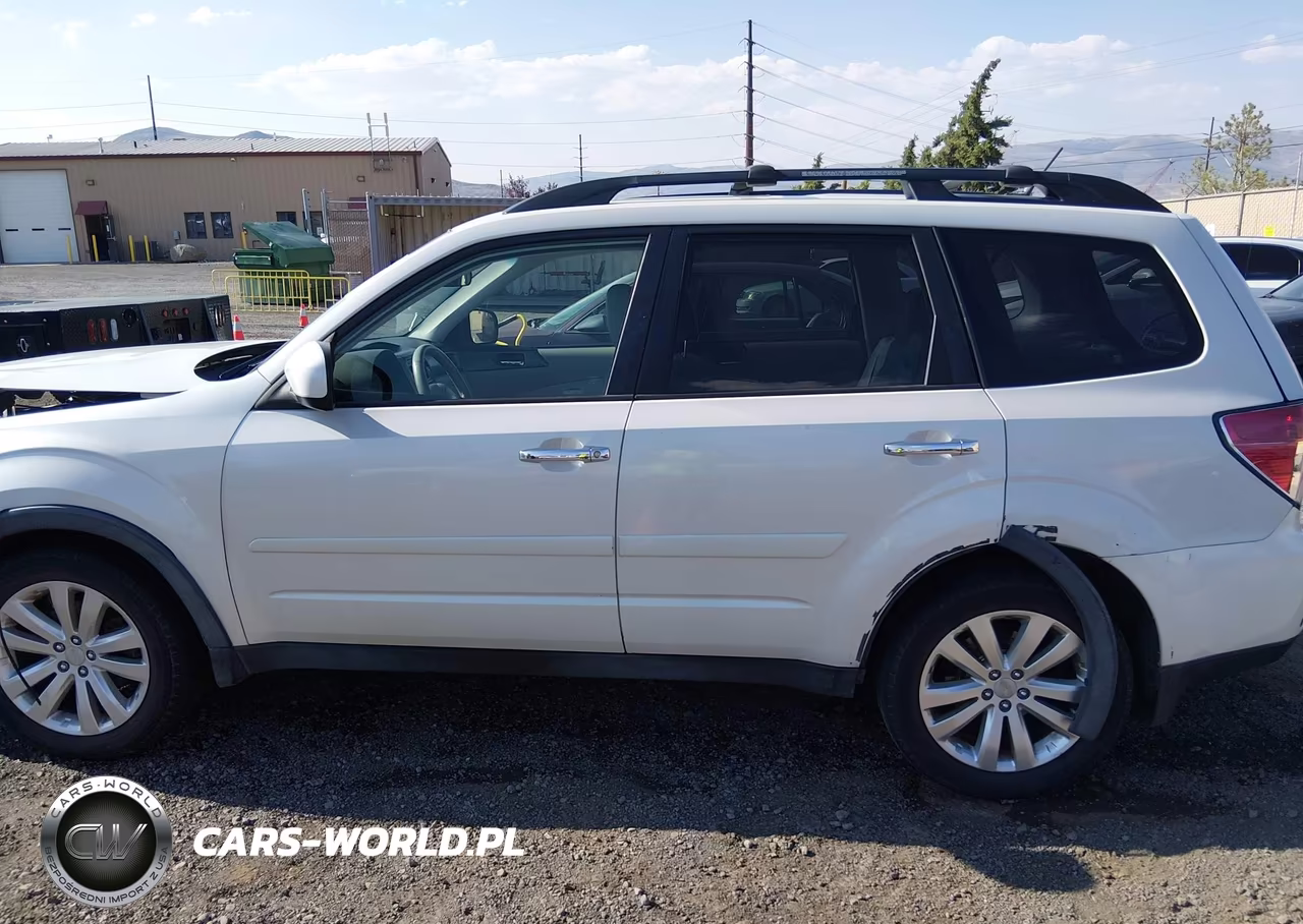 2011 Subaru Forester 2.5X Limited VIN:JF2SHBEC6BH779698 - 14