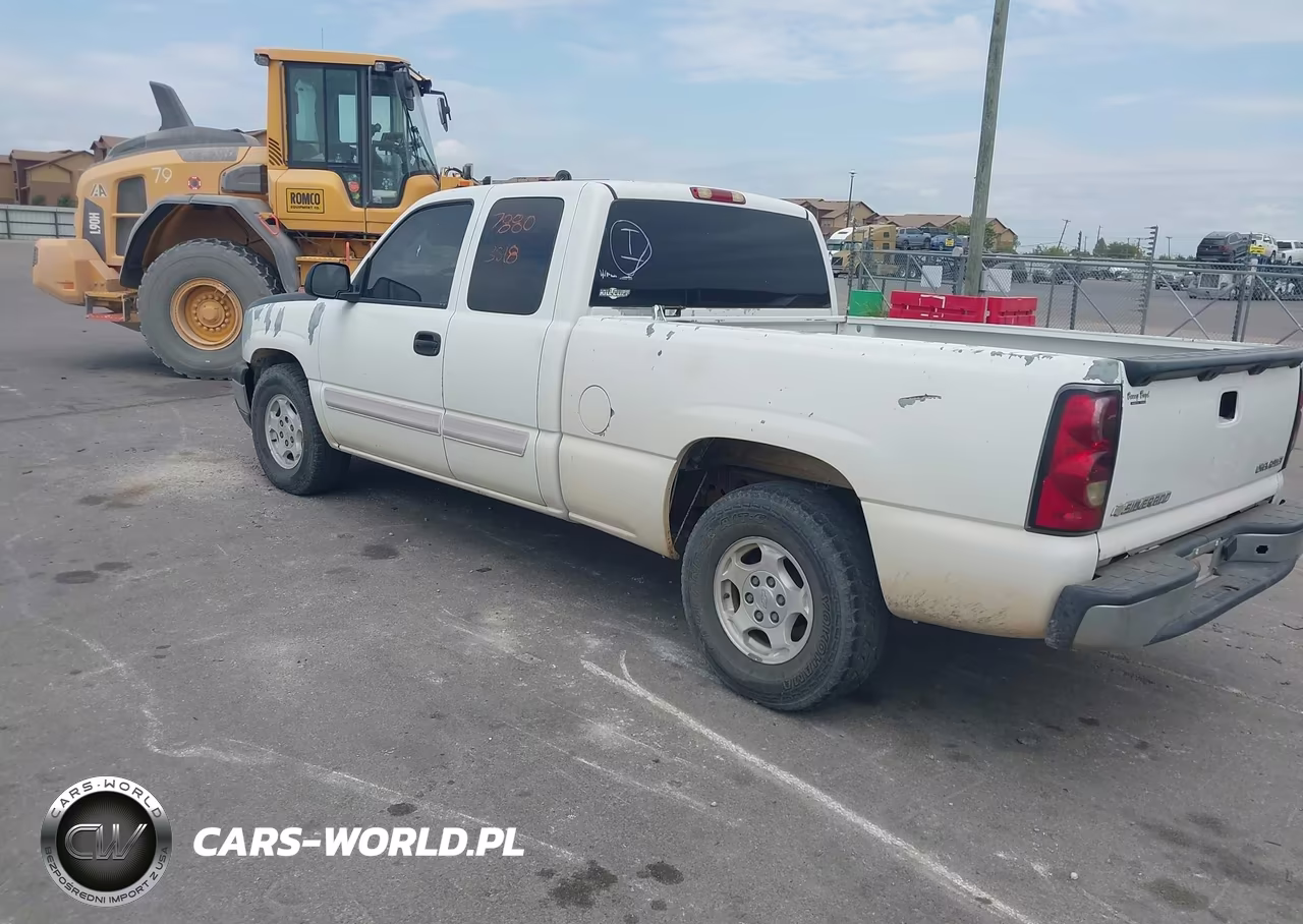 2004 Chevrolet Silverado C1500 VIN:2GCEC19V641173274 - 3