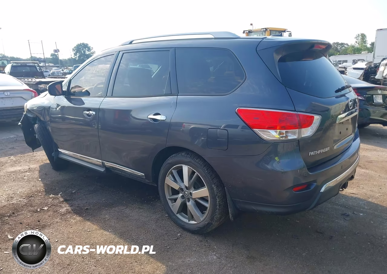 2014 Nissan Pathfinder Platinum VIN:5N1AR2MM0EC695679 - 3
