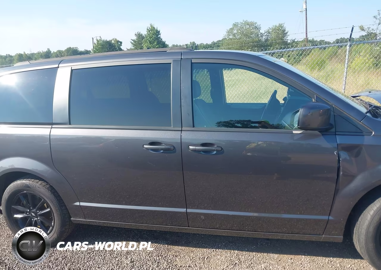 2019 Dodge Grand Caravan Gt VIN:2C4RDGEGXKR725544 - 13