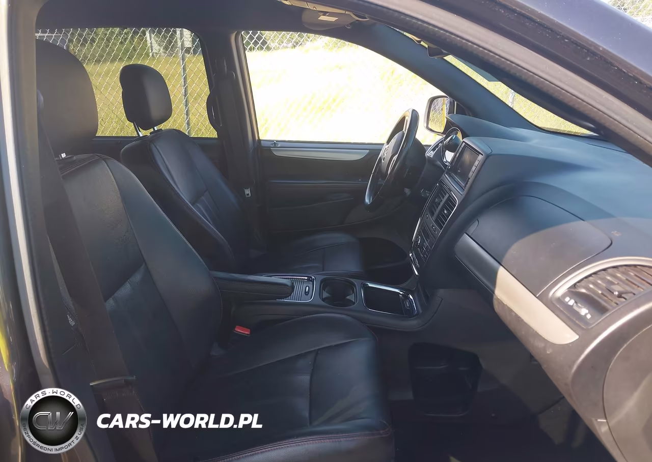 2019 Dodge Grand Caravan Gt VIN:2C4RDGEGXKR725544 - 5