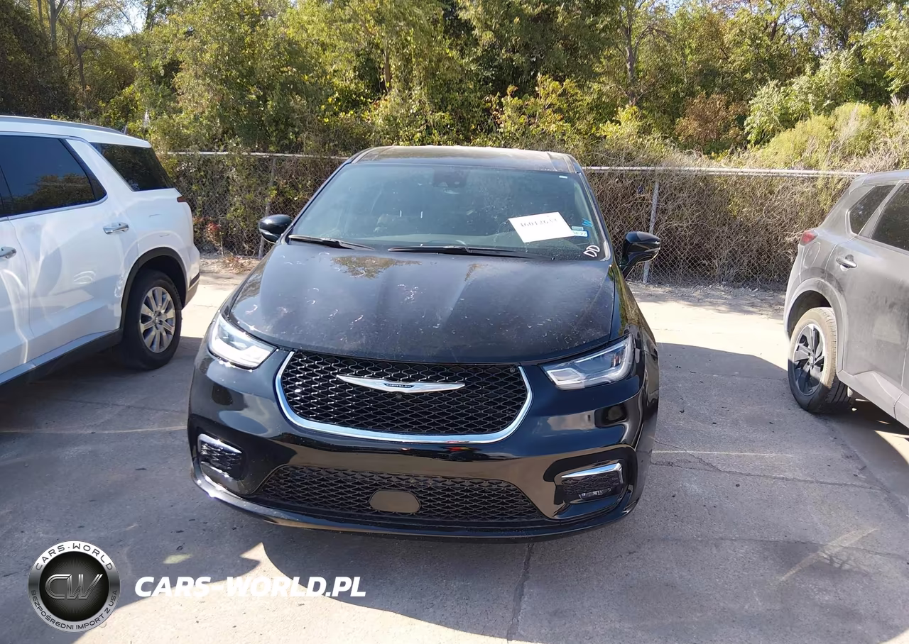 2025 Chrysler Pacifica Select VIN:2C4RC1BG6SR584136 - 12