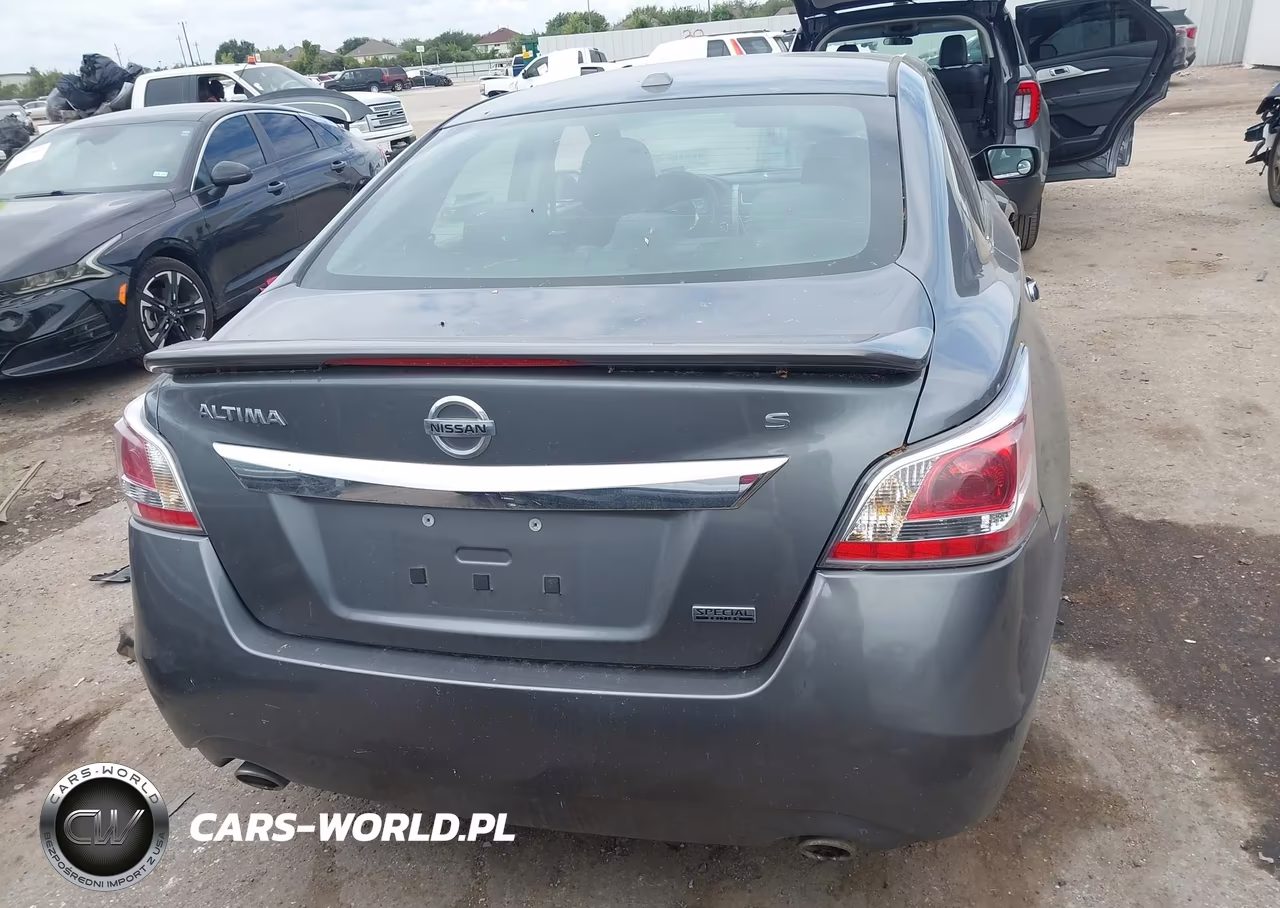 2015 Nissan Altima 2.5 S VIN:1N4AL3AP2FN906791 - 17