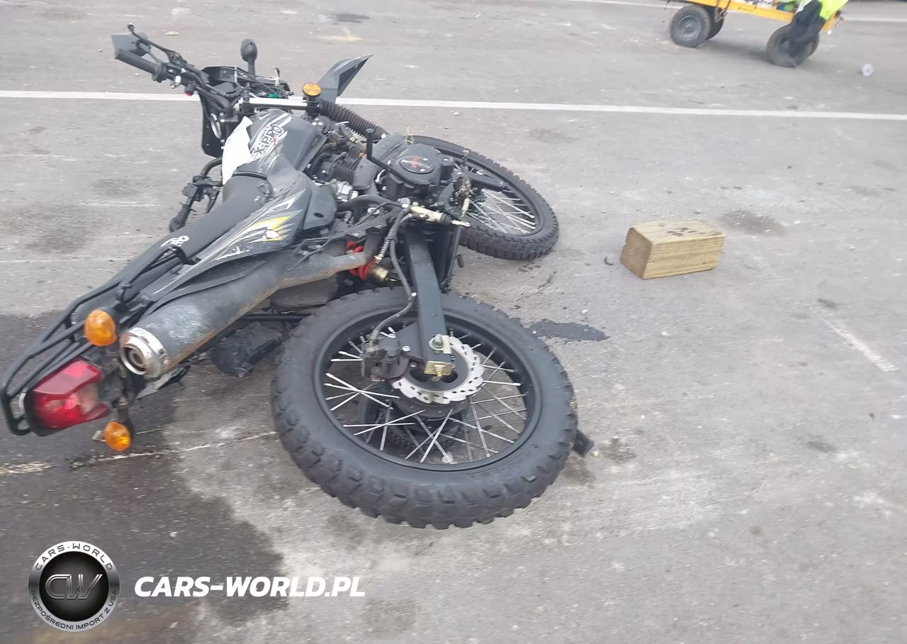 2026 Bashan Bashanmotorcycle VIN:LHJPCNBM0TB500915 - 4