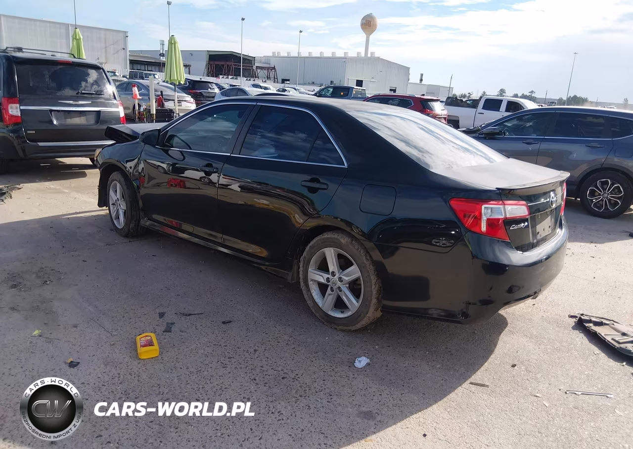 2014 Toyota Camry Se VIN:4T1BF1FK7EU808461 - 3