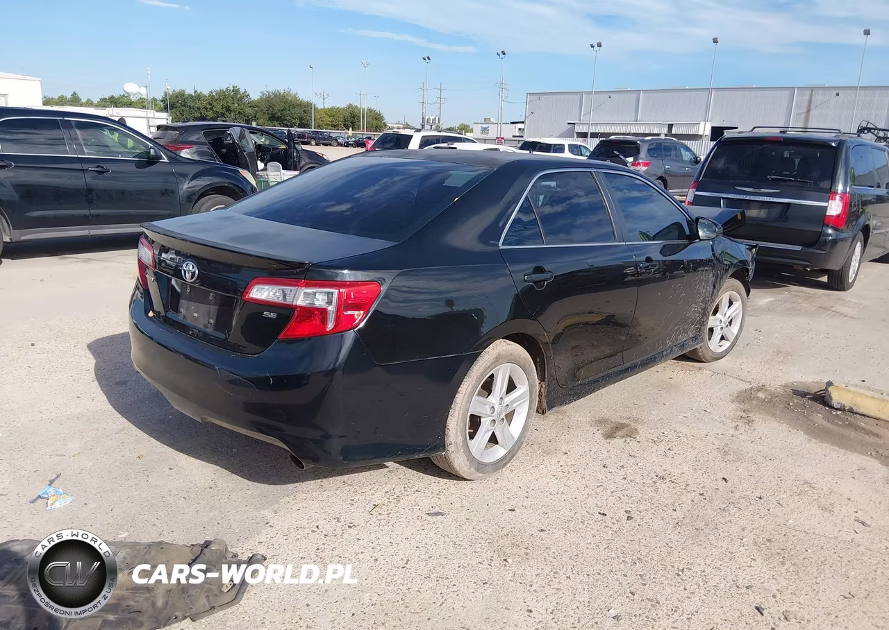 2014 Toyota Camry Se VIN:4T1BF1FK7EU808461 - 4