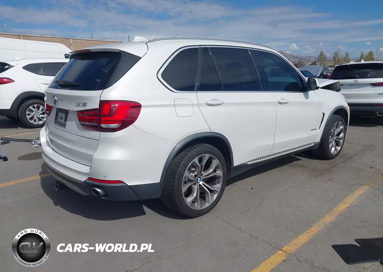 2017 BMW X5 Sdrive35I VIN:5UXKR2C36H0U23319 - 4