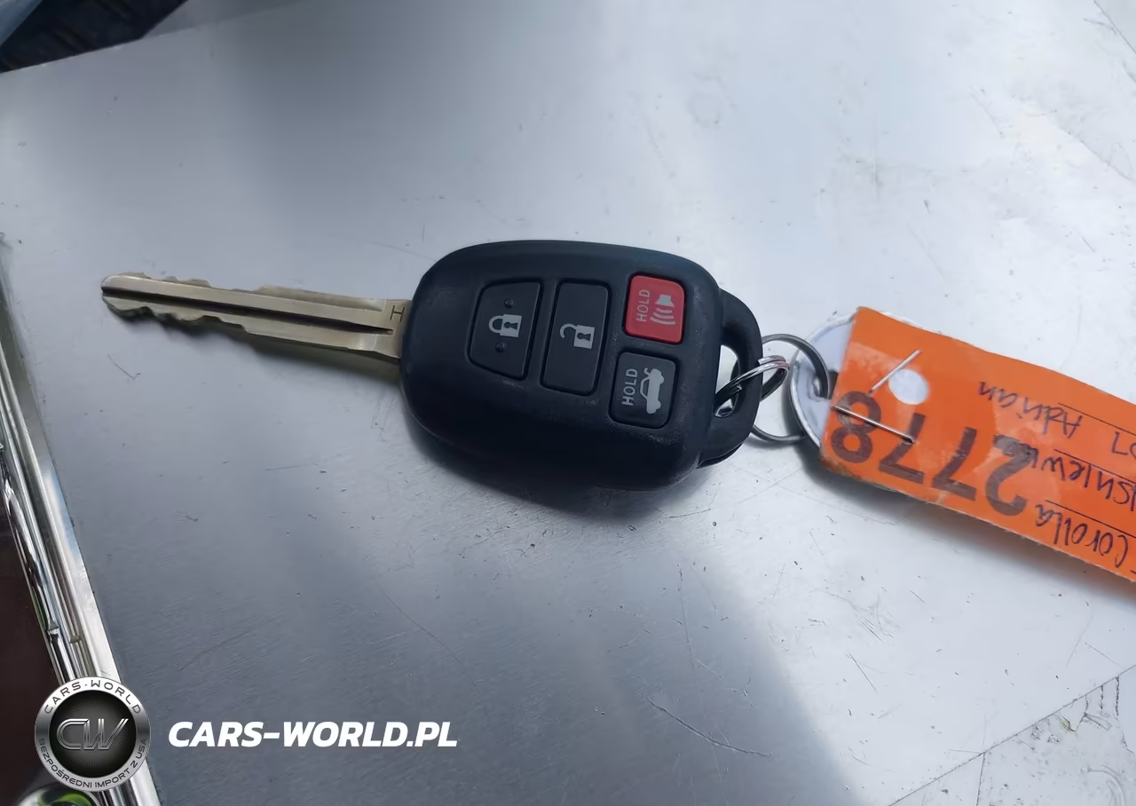 2015 Toyota Corolla Le Plus VIN:5YFBURHE7FP275543 - 11