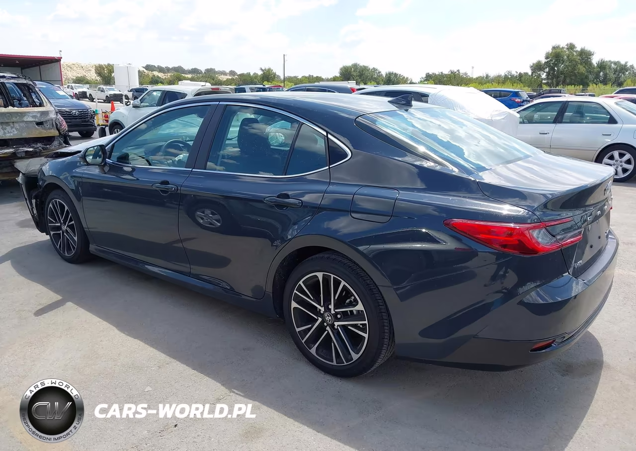 2026 Toyota Camry Xle VIN:4T1DAACK7TU760971 - 3
