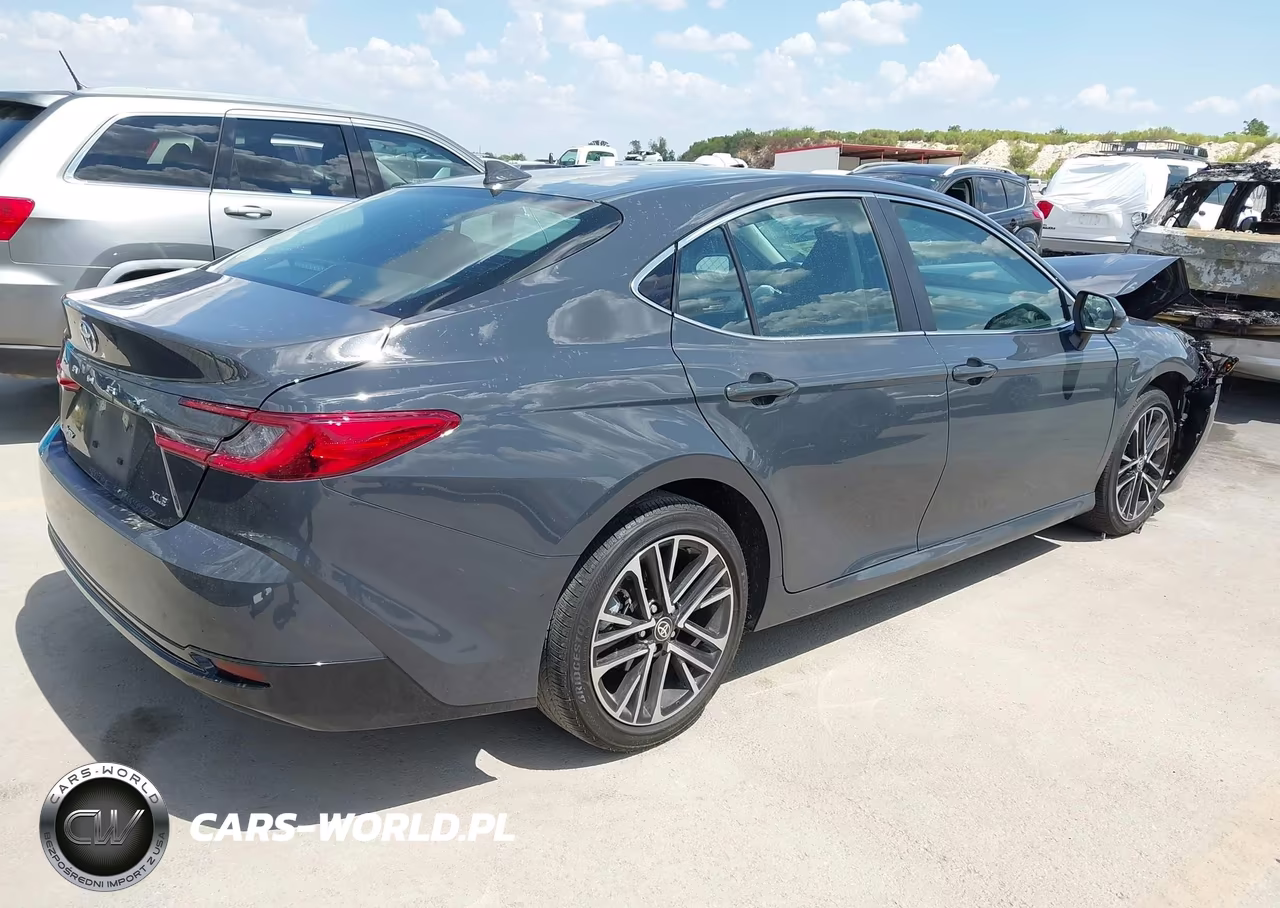 2026 Toyota Camry Xle VIN:4T1DAACK7TU760971 - 4